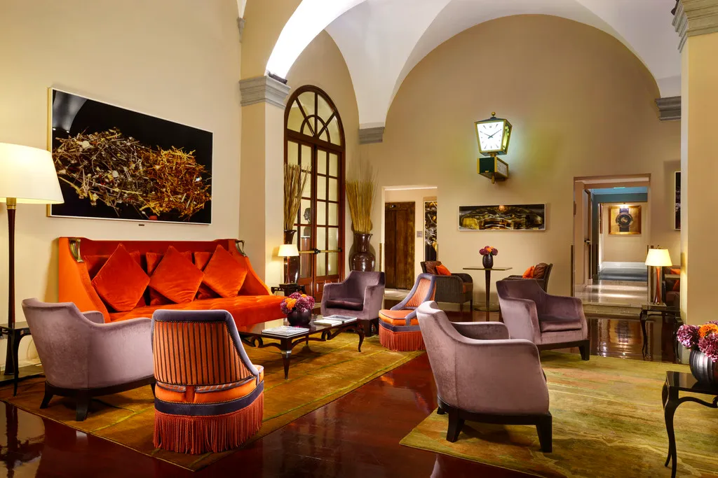 Lobby, L'Orologio, Florence