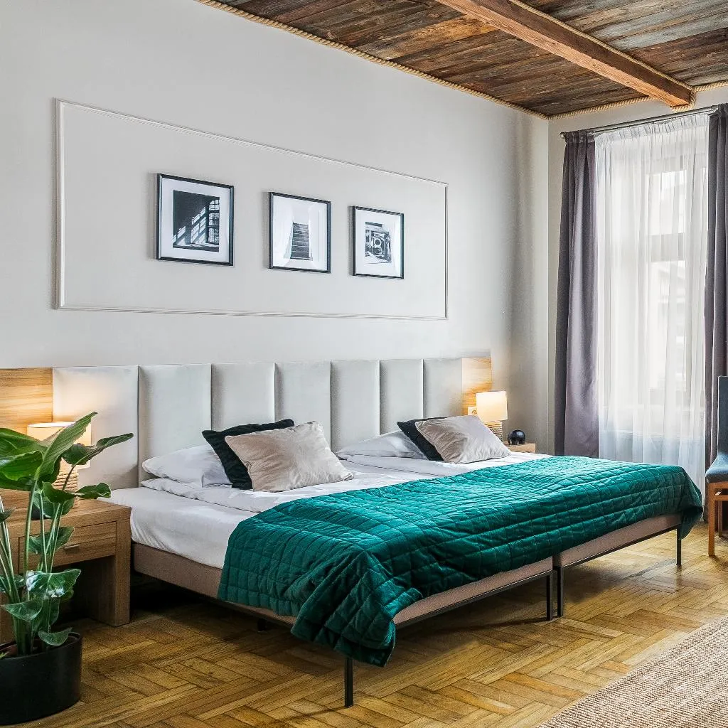 Double or Twin STANDARD Room, Pergamin Aparthotel, Krakow