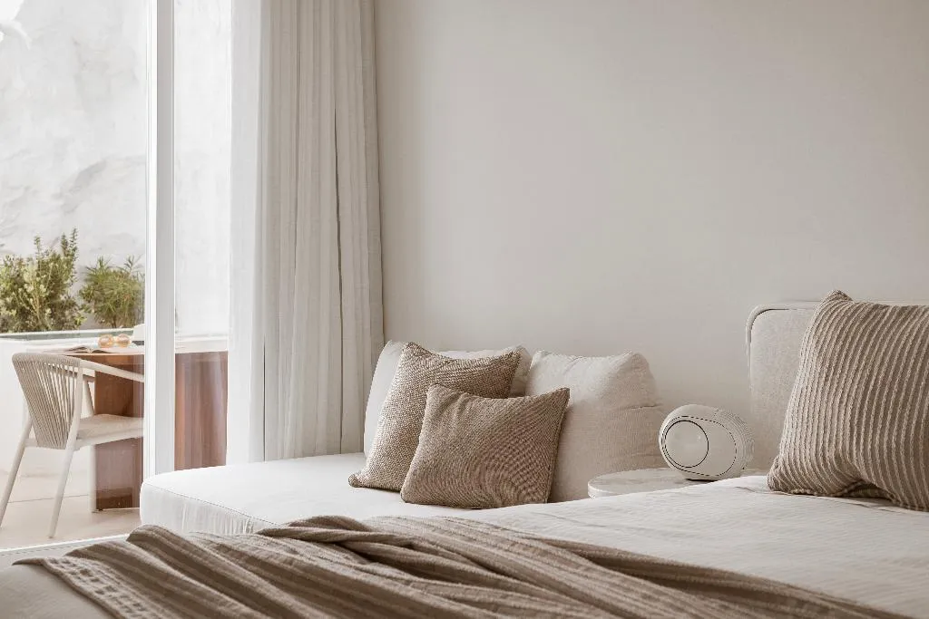 JUNIOR SUITE WITH JACUZZI Room, Lovia Mykonos, Mykonos