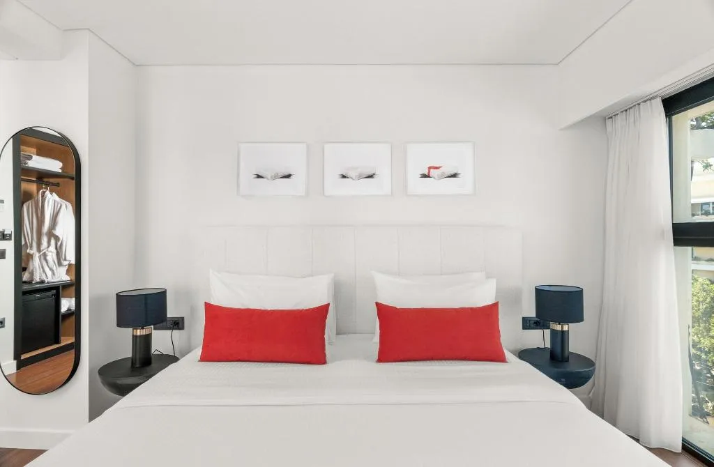 Room, The Athenaeum, Athens