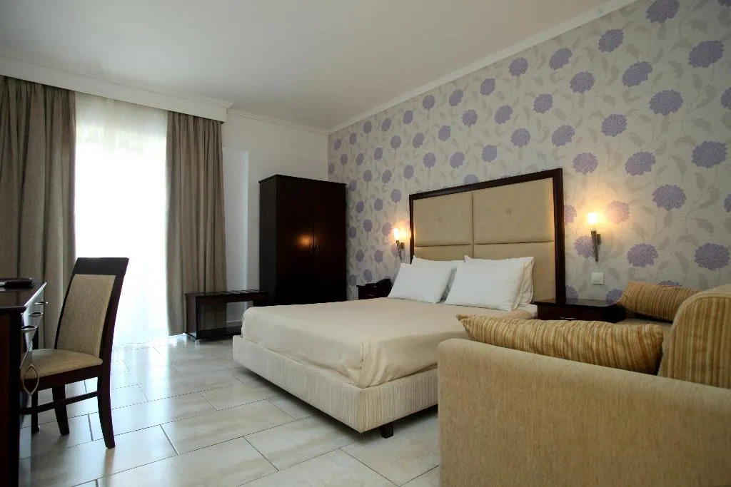 STUDIO CAPACITY 3 Room, Naias Beach, Halkidiki