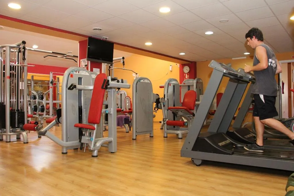 Sports and Entertainment, Hostel & Gym Relise, Menorca