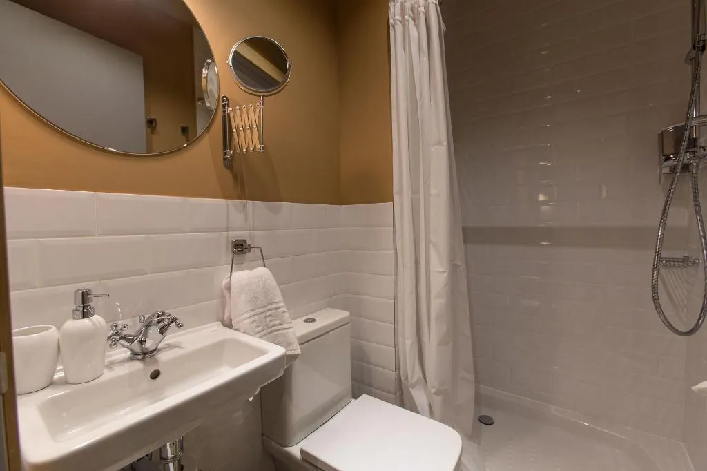 Room, Izaila Plaza Catalunya, Barcelona