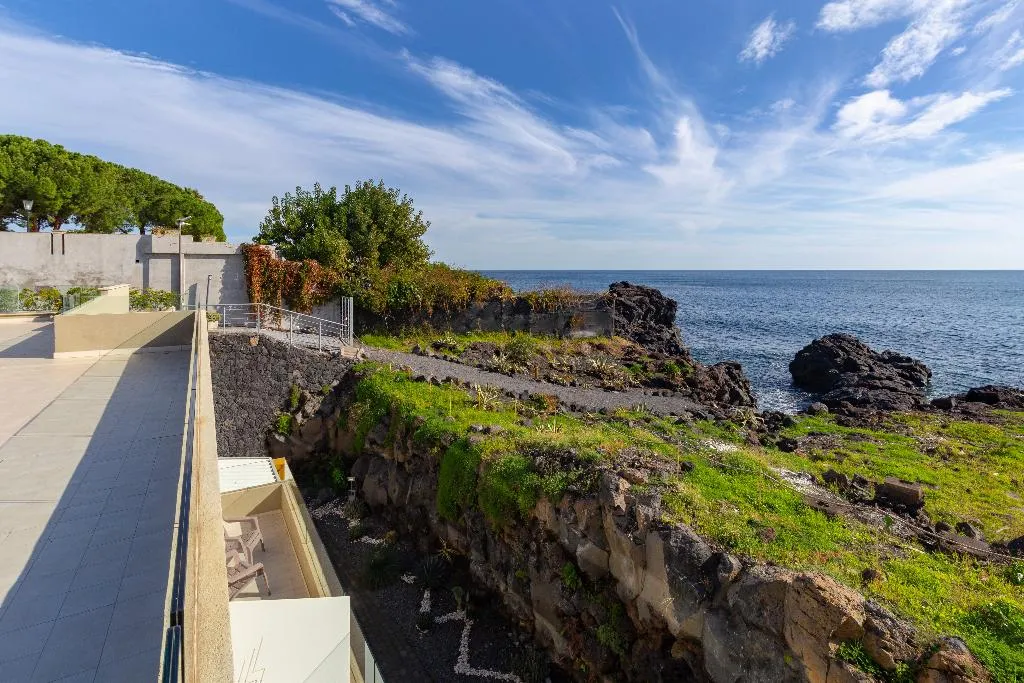 Terrace, Zeus Residence Hotel - ApartHotel, Catania