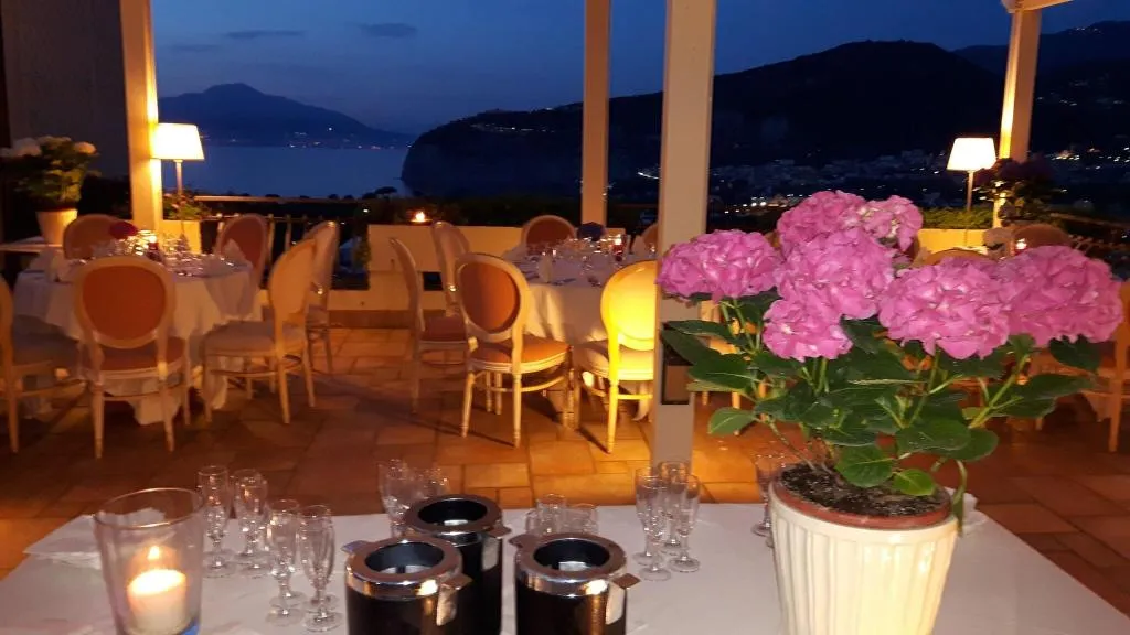 Restaurant, Hotel Cristina, Naples