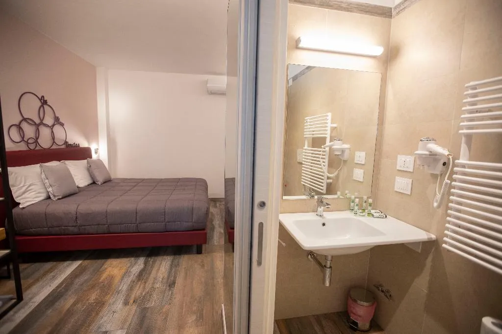 Double or Twin DELUXE Room, Vesuvio Inn Bed & Wine Experience, Naples