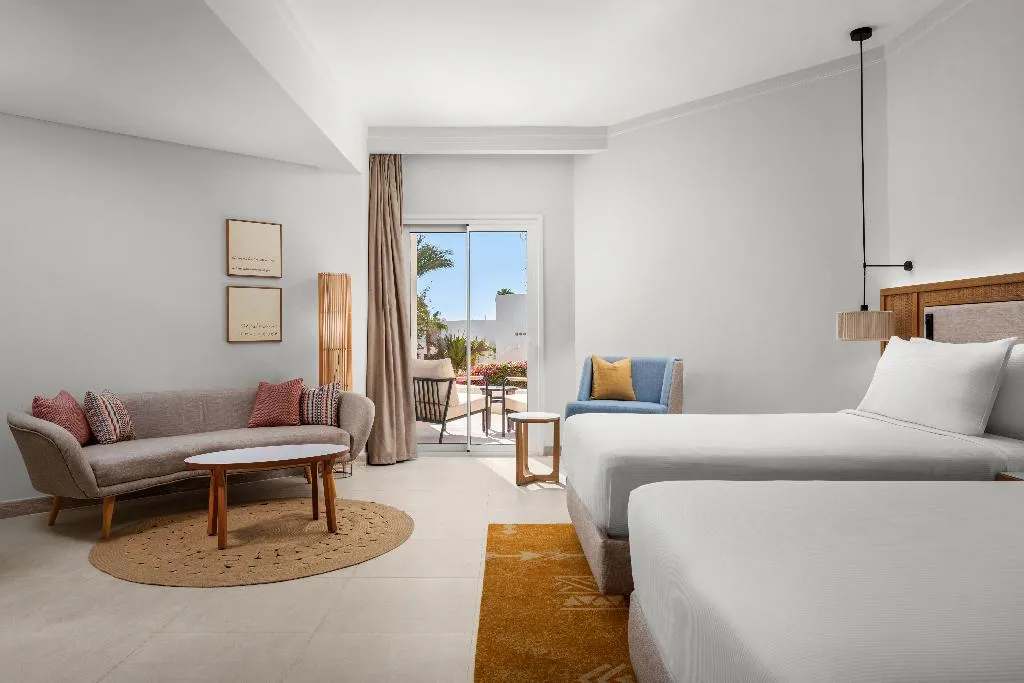 TWIN PREMIUM Room, DoubleTree by Hilton Sharm El Sheikh - Sharm Bay, Red Sea Riviera