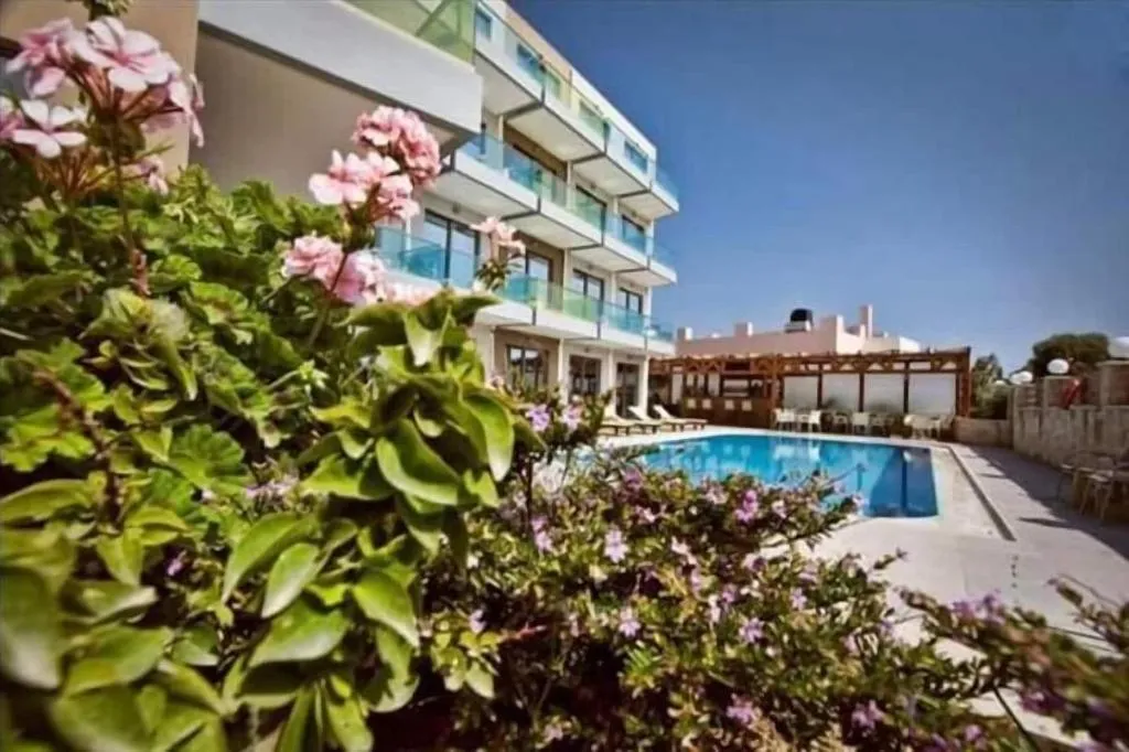 Sports and Entertainment, Crystal Bay, Crete