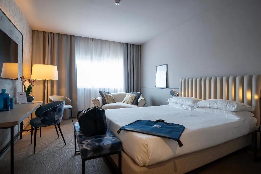 Double or Twin EXECUTIVE Room, BV Oly Hotel, Rome