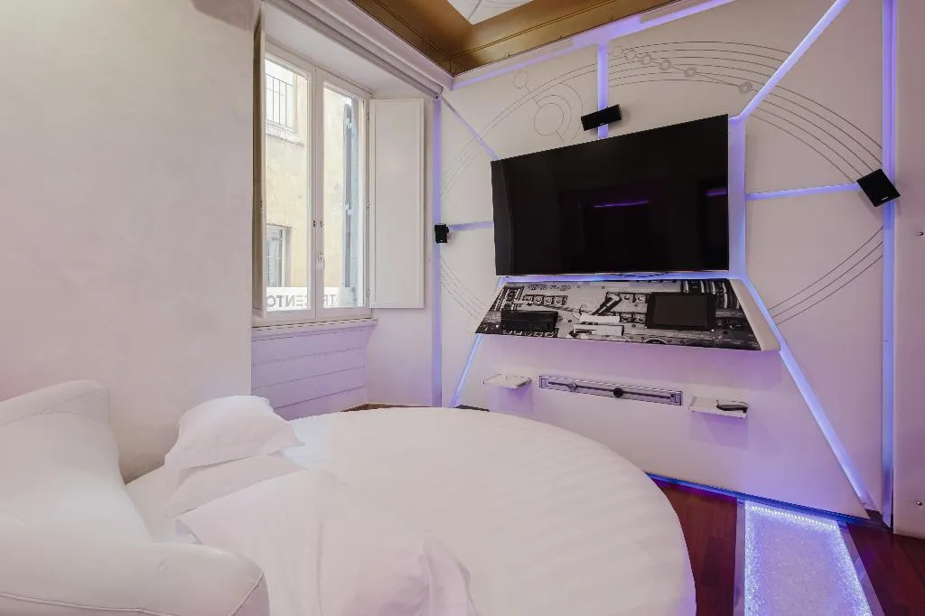 JUNIOR SUITE STANDARD Room, Hotel Trecento, Rome