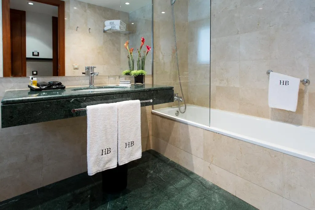 Double or Twin INNER Room, Hotel Balmoral, Barcelona