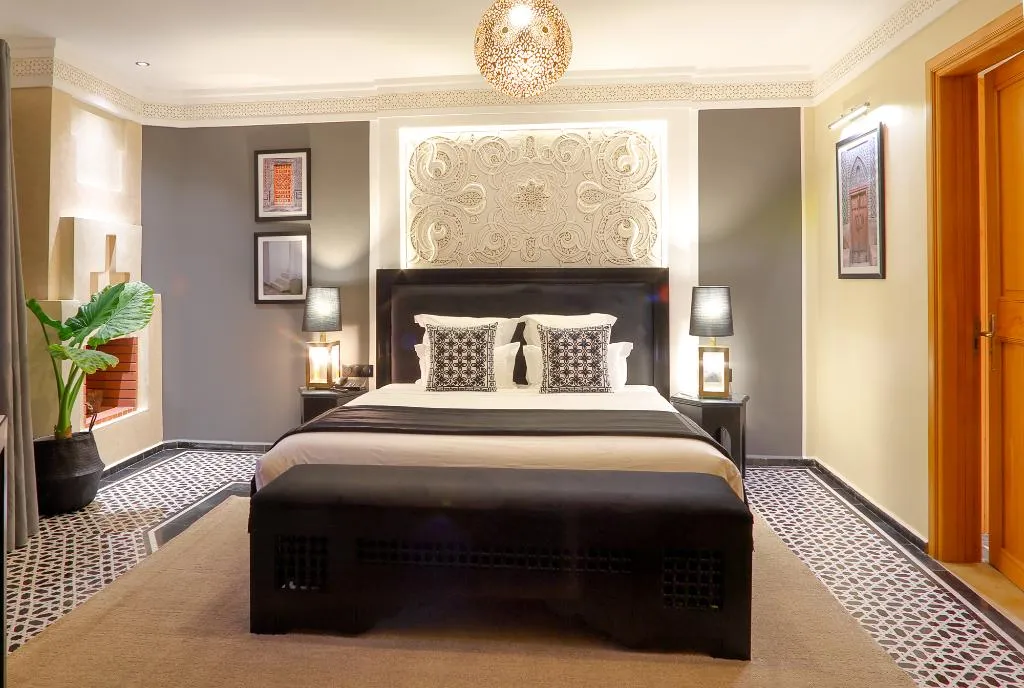 DOUBLE SUPERIOR KING BED Room, Dar Lys, Fez