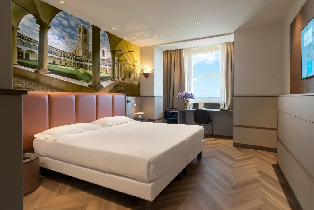 Double or Twin SUPERIOR Room, Sangallo Palace Perugia, Perugia