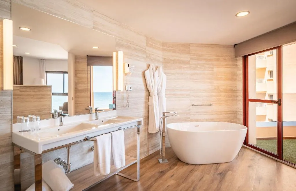 JUNIOR SUITE SEA VIEW WITH TERRACE Room, Angela, Costa Del Sol