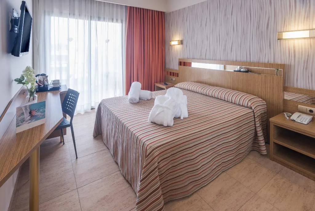 Double or Twin POOL VIEW Room, Sumus Stella and Spa, Costa Brava