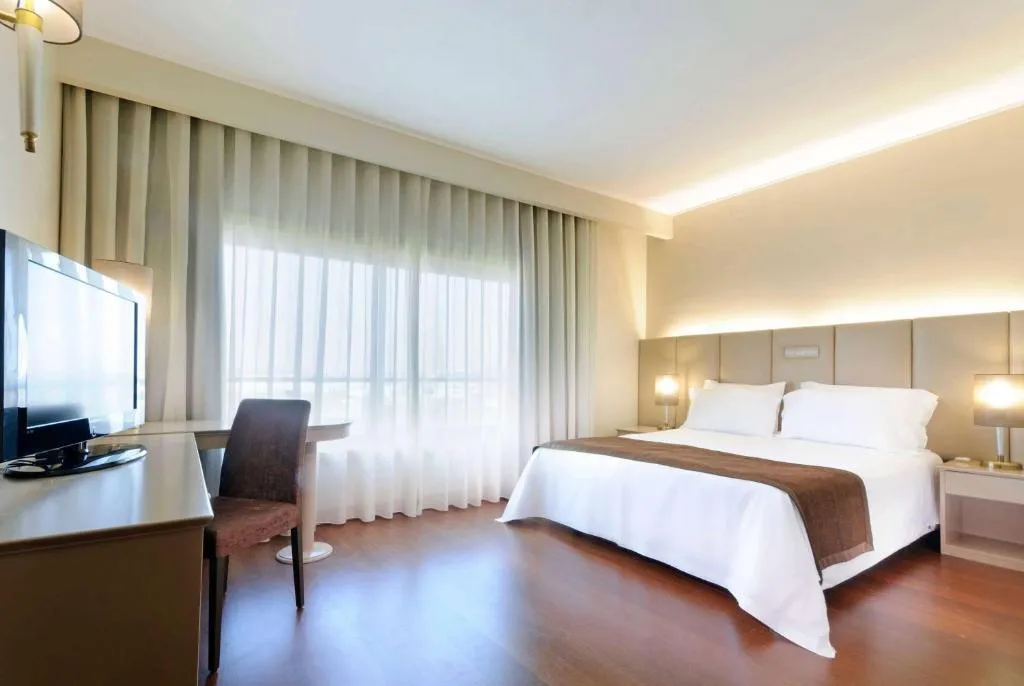 SINGLE STANDARD Room, Tryp Porto Expo Hotel, Porto