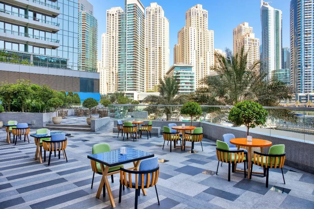 Restaurant, Crowne Plaza Dubai Marina, Dubai