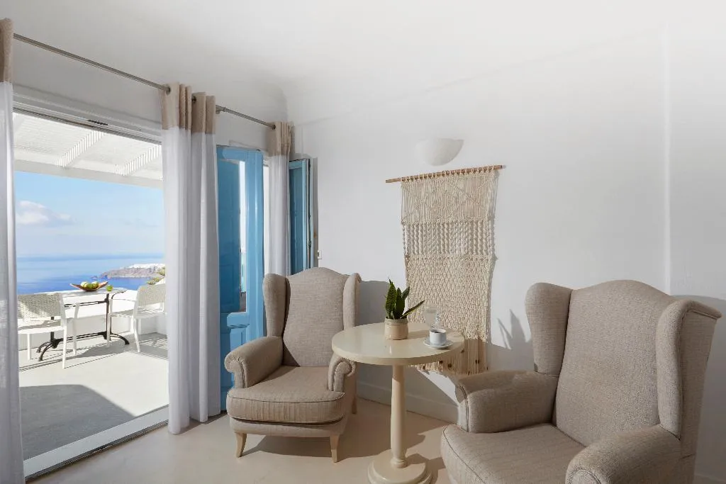 JUNIOR SUITE STANDARD Room, Andromeda Villas, Santorini