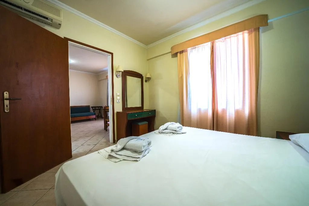 APARTMENT CAPACITY 4 Room, Porto Kalamaki, Crete