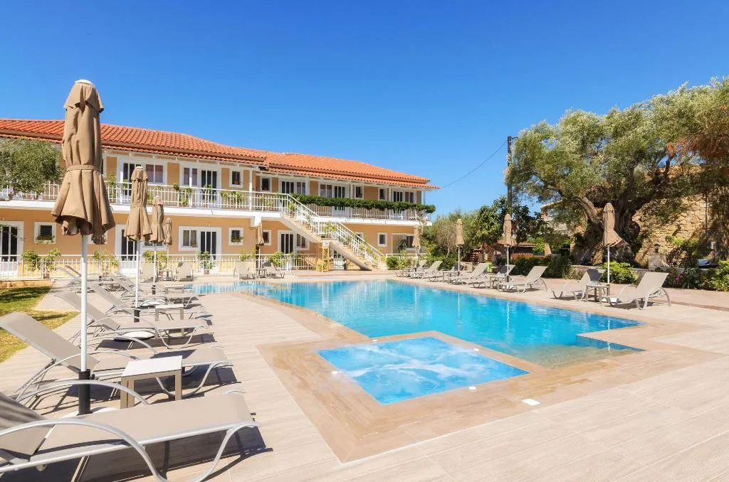 Sports and Entertainment, Artemis Room, Zante