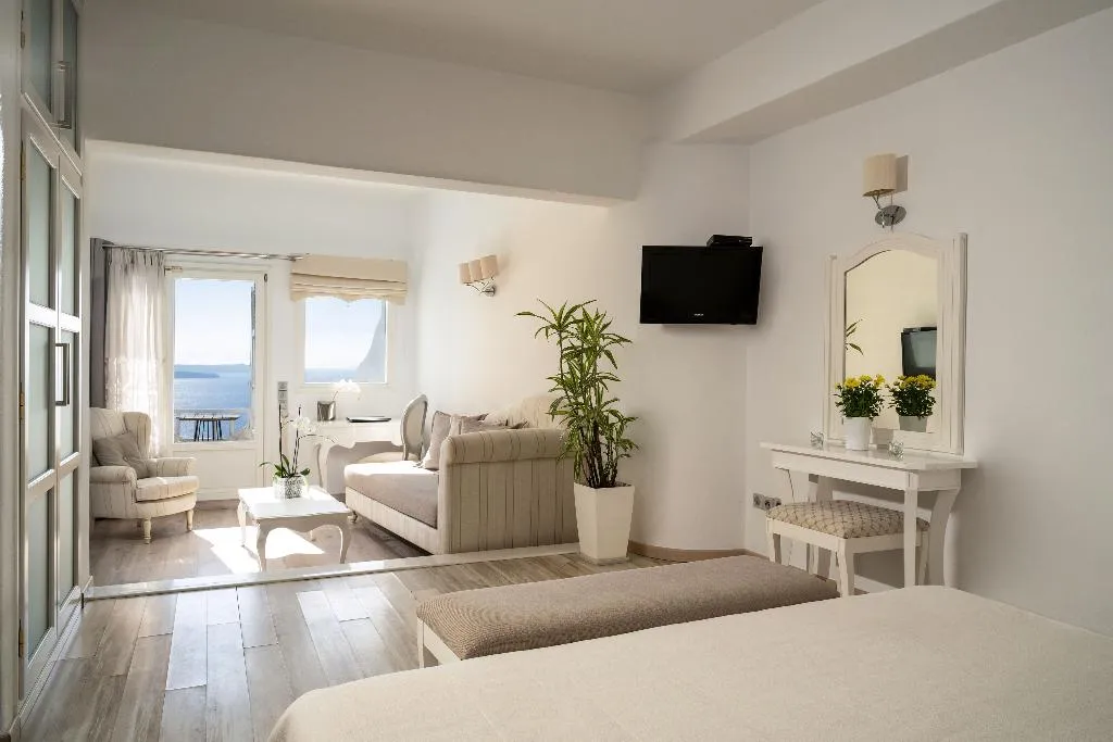SUITE EXECUTIVE Room, Delfini Villas, Santorini