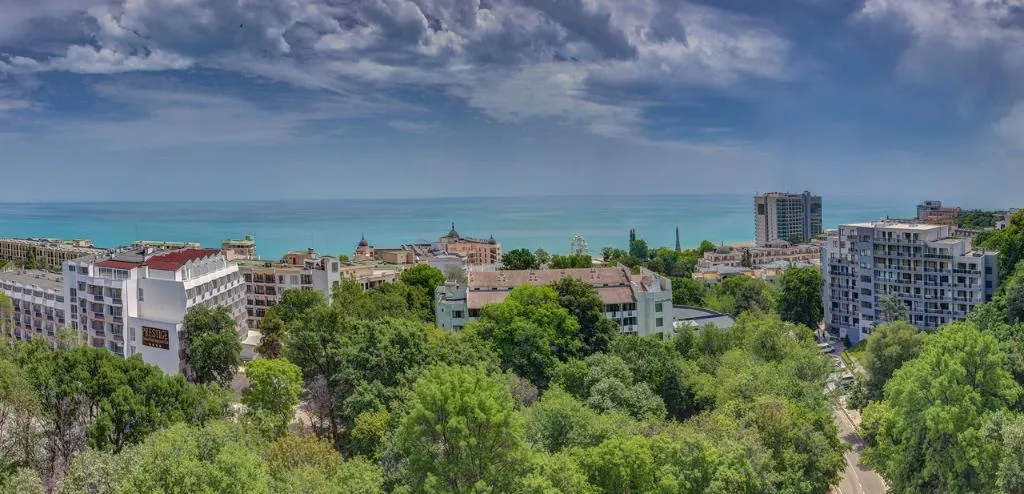 Terrace, Continental, Varna