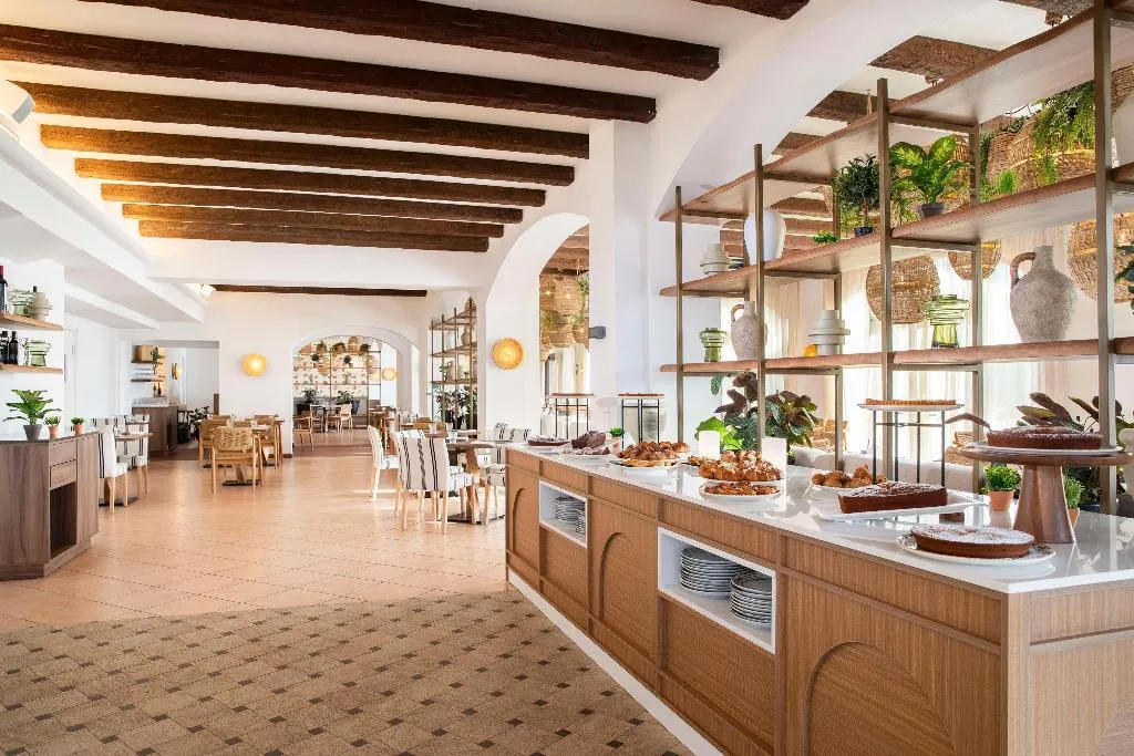 Restaurant, Mangia's Santa Teresa Sardinia, Curio Collection, Olbia