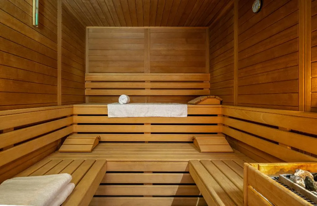 Sports and Entertainment, Leonardo Boutique Hotel Rome Monti, Rome