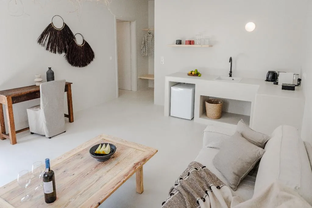 SUITE ONE BEDROOM Room, Scorpios Beach Hotel, Santorini