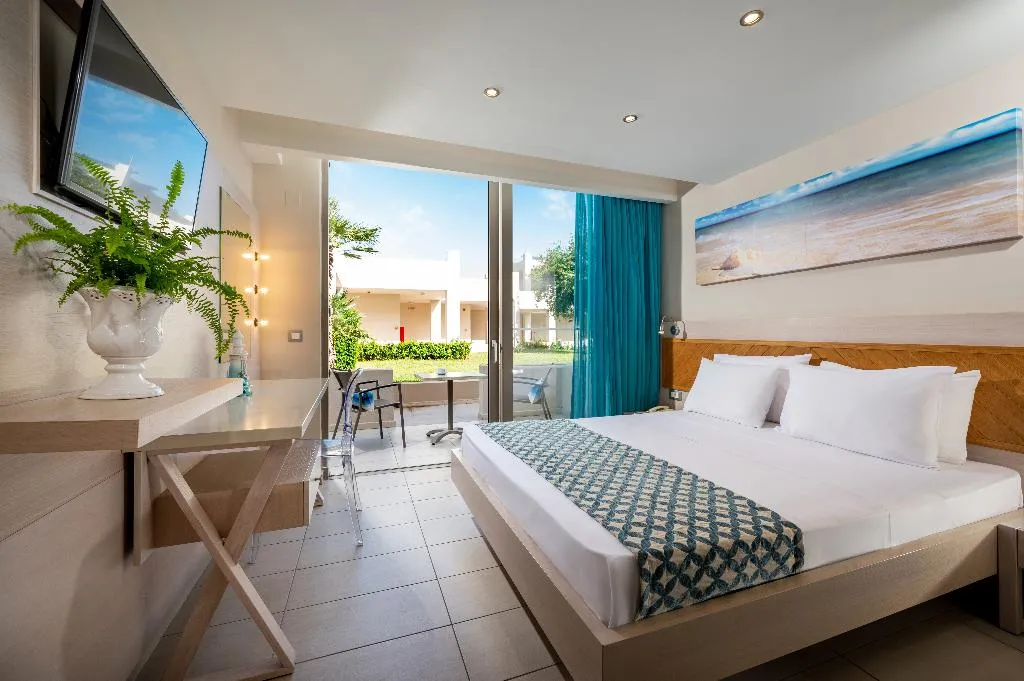 FAMILY ROOM DELUXE Room, Royal & Imperial Belvedere Resort, Crete