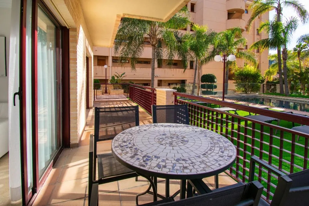 APARTMENT CAPACITY 6 THREE BEDROOM Room, Albir Confort Avenida Apartamentos, Costa Blanca