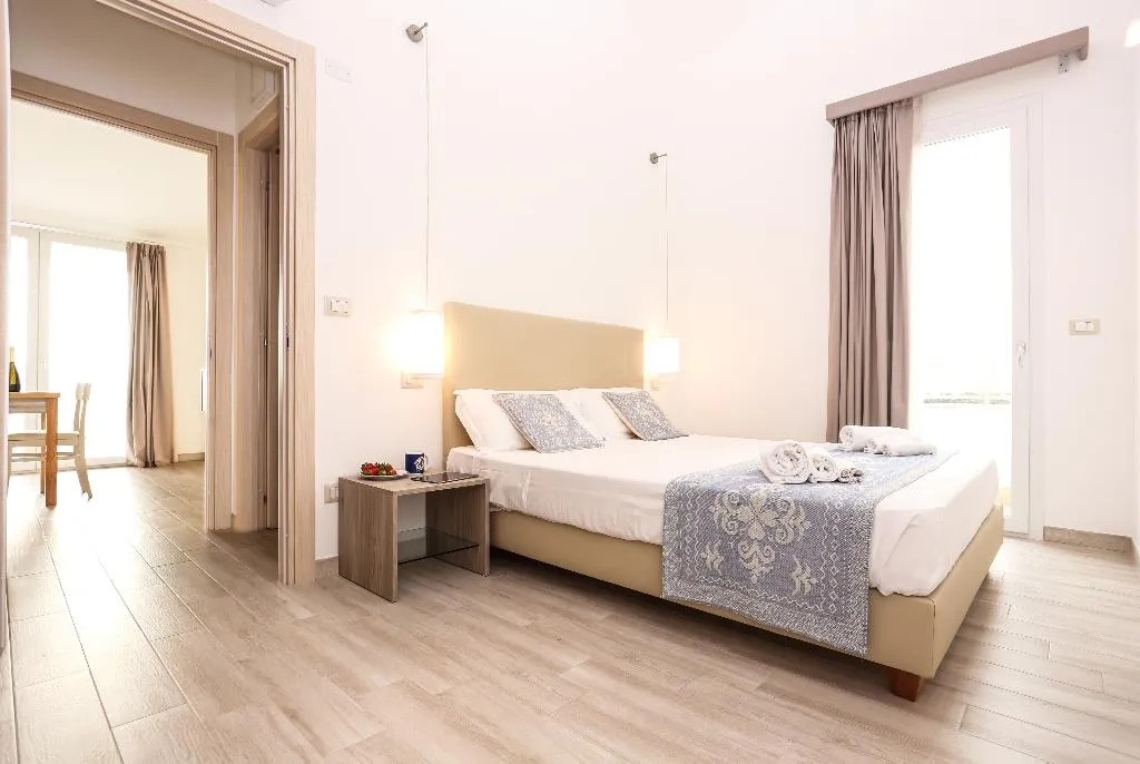 APARTMENT CAPACITY 2 TWO BEDROOMS Room, Alma di Alghero Apartments, Alghero