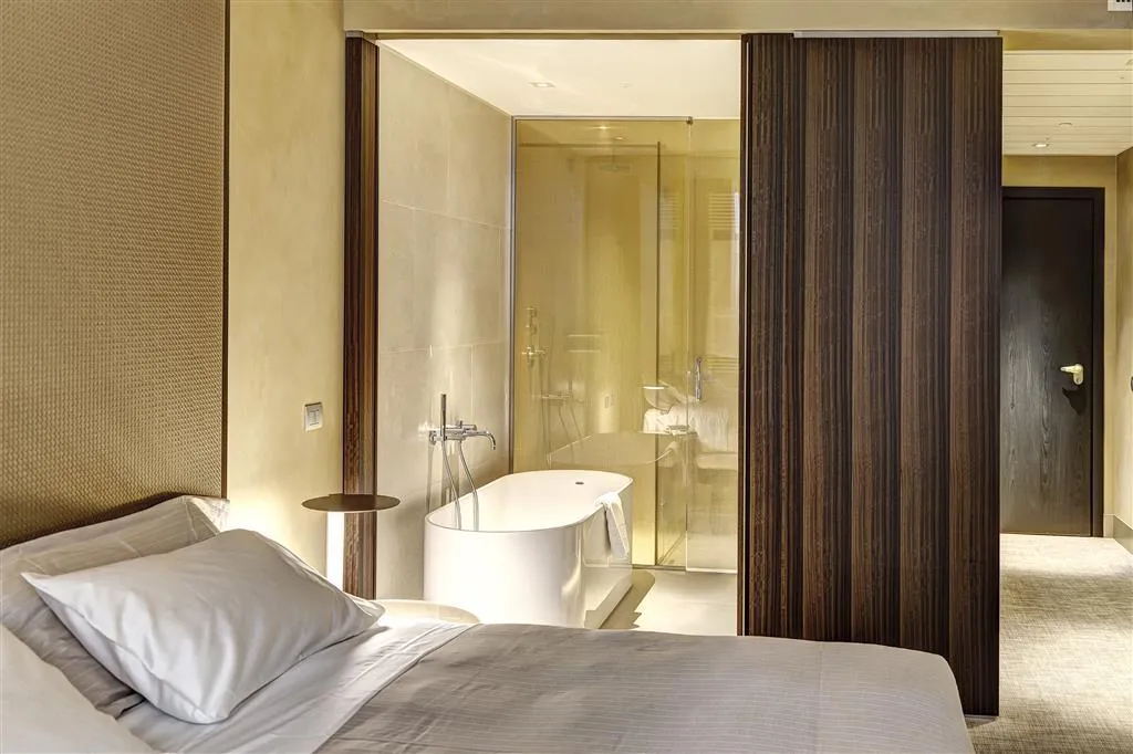 Room CONNECTING ROOM Room, Me Milan Il Duca, Milan