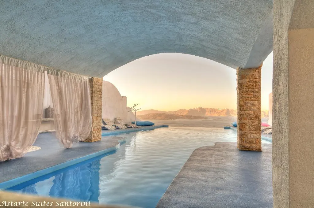 Pool, Astarte Suites, Santorini
