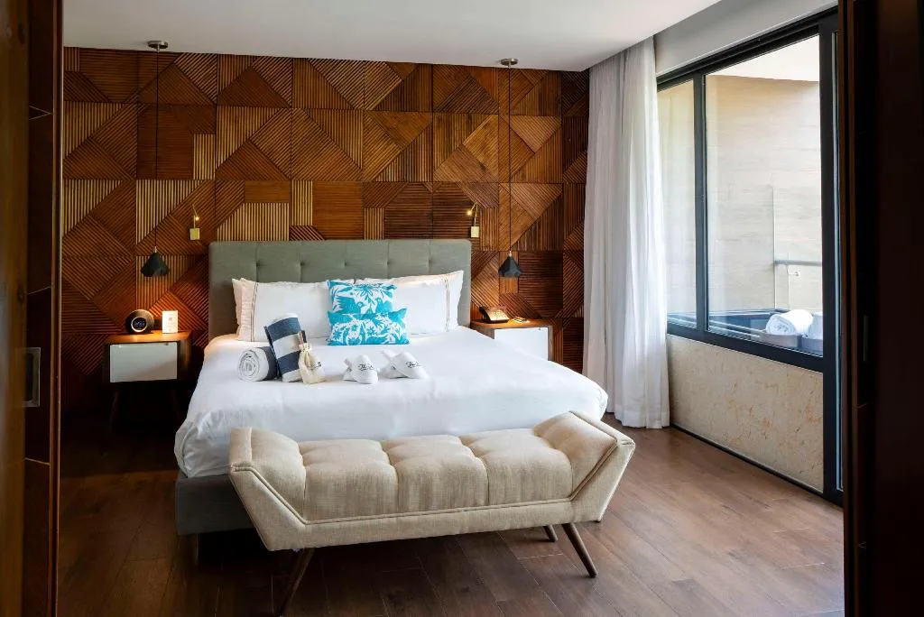SUITE PARTIAL OCEAN VIEW ONE BEDROOM Room, The Fives Downtown Hotel, Curio by Hilton, Playa Del Carmen