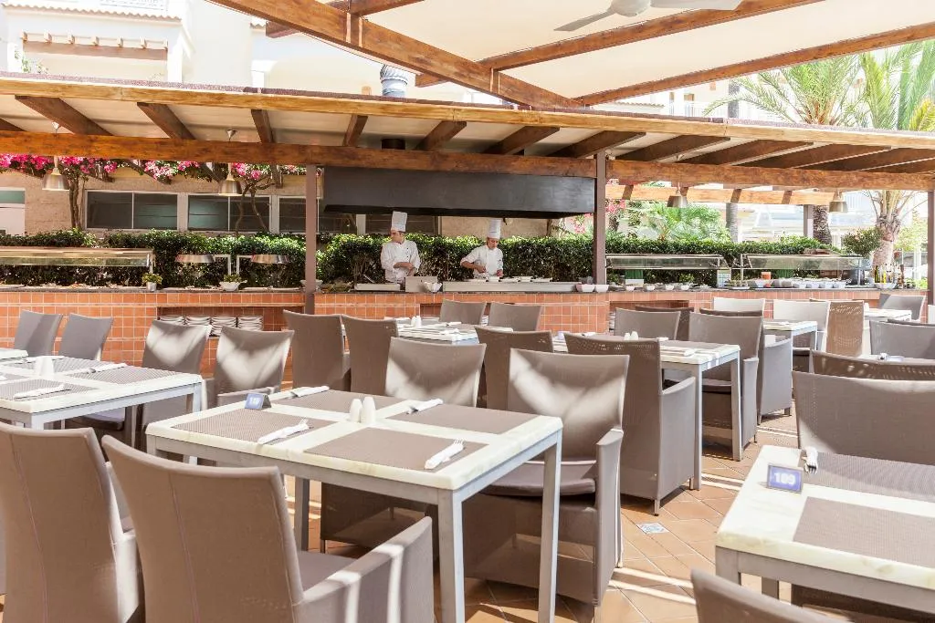 Terrace, Zafiro Bahia, Majorca