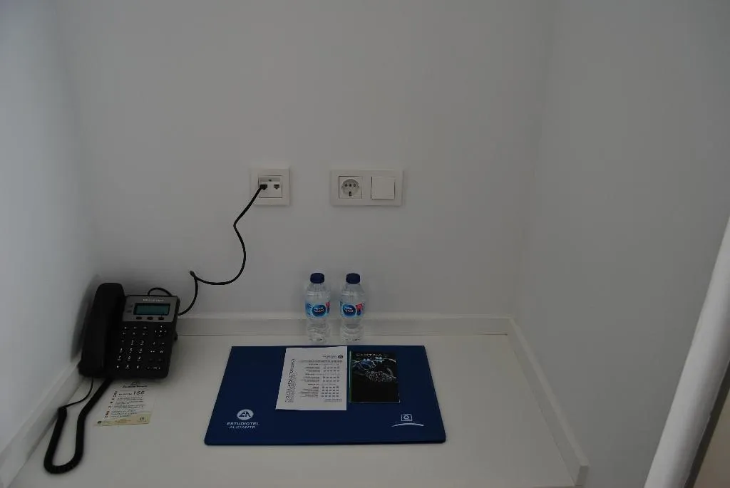 Double or Twin STANDARD Room, Estudiotel Alicante, Costa Blanca
