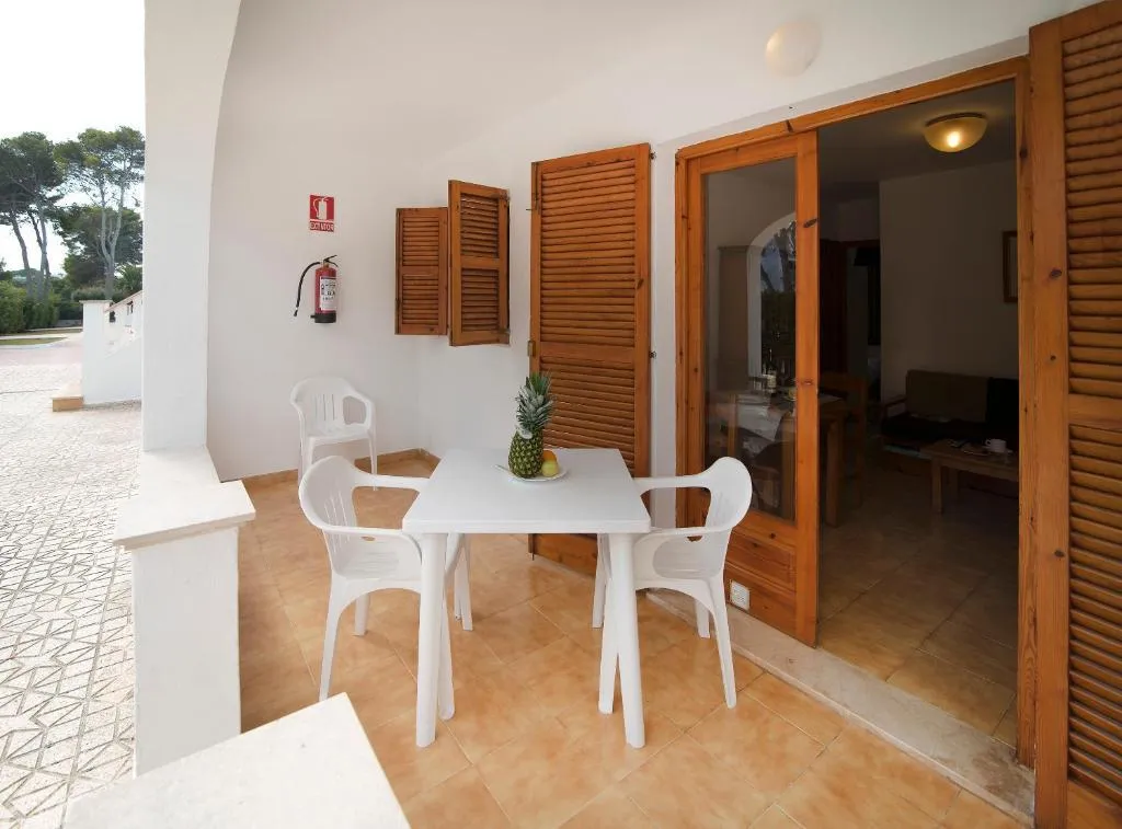 APARTMENT TWO BEDROOMS Room, Apartamentos Mar Blanca, Menorca