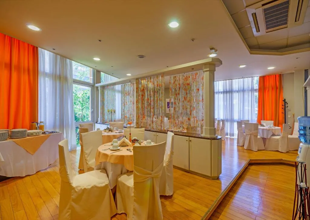 Restaurant, Hotel Park, Athens