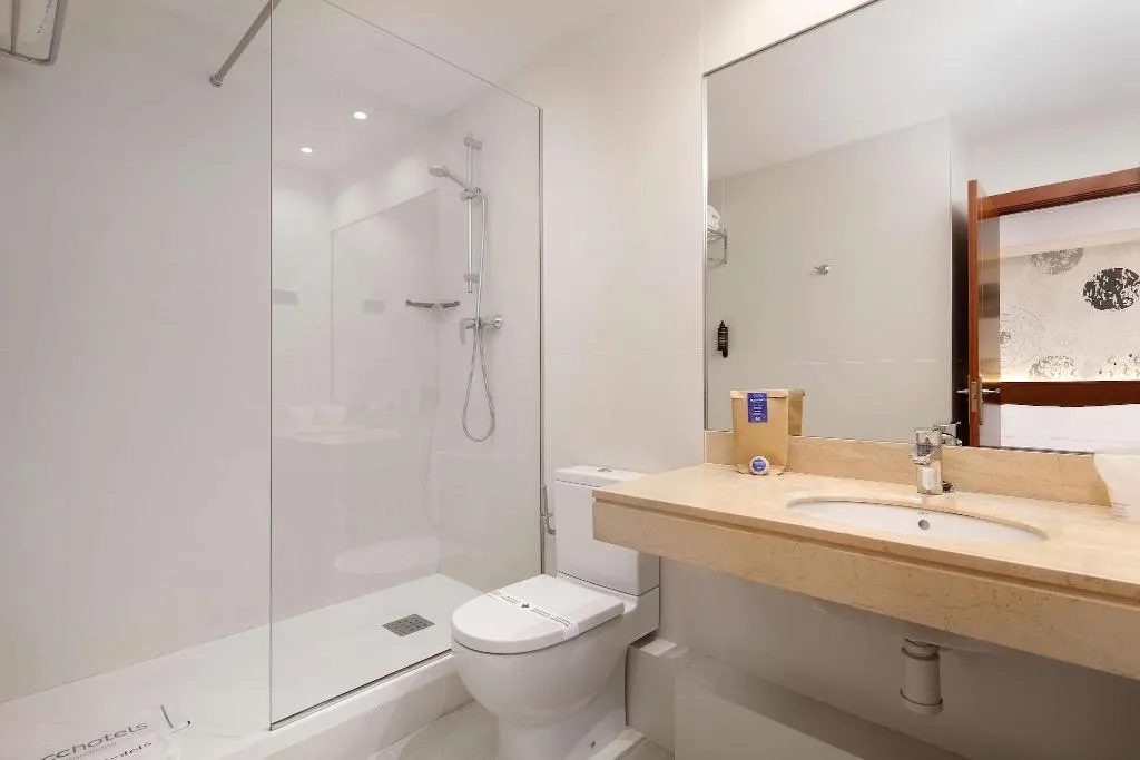 TWIN STANDARD Room, HCC Taber, Barcelona