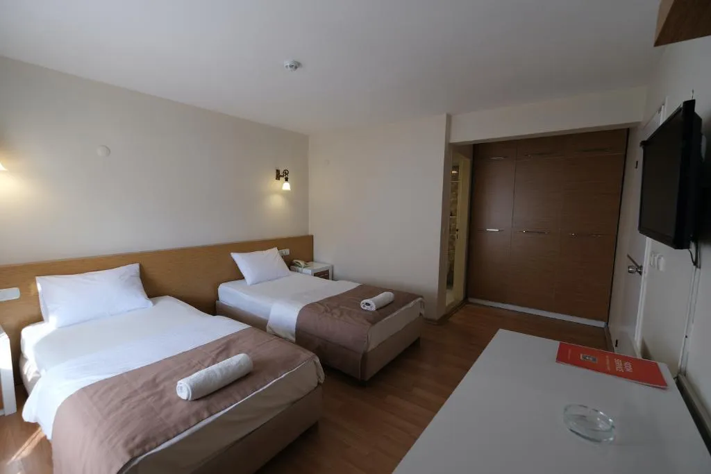 TRIPLE STANDARD Room, Ustun Otel Alsancak, Izmir