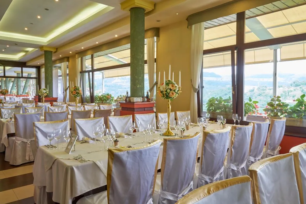 Restaurant, Yantra Grand Hotel -Sharlopov Hotels, Varna