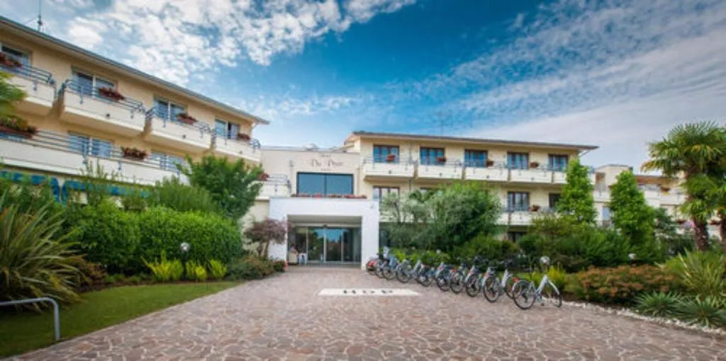 General view, Hotel Du Parc Sirmione, Milan