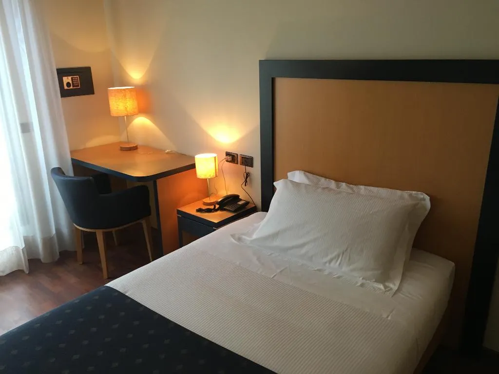 SINGLE STANDARD Room, Plus Welcome Milano, Milan