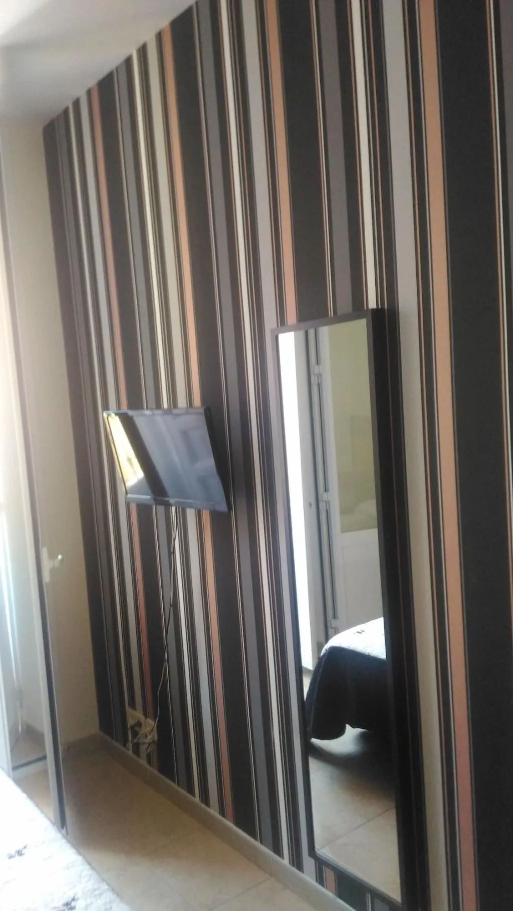 Room, Hostal Alaska, Madrid