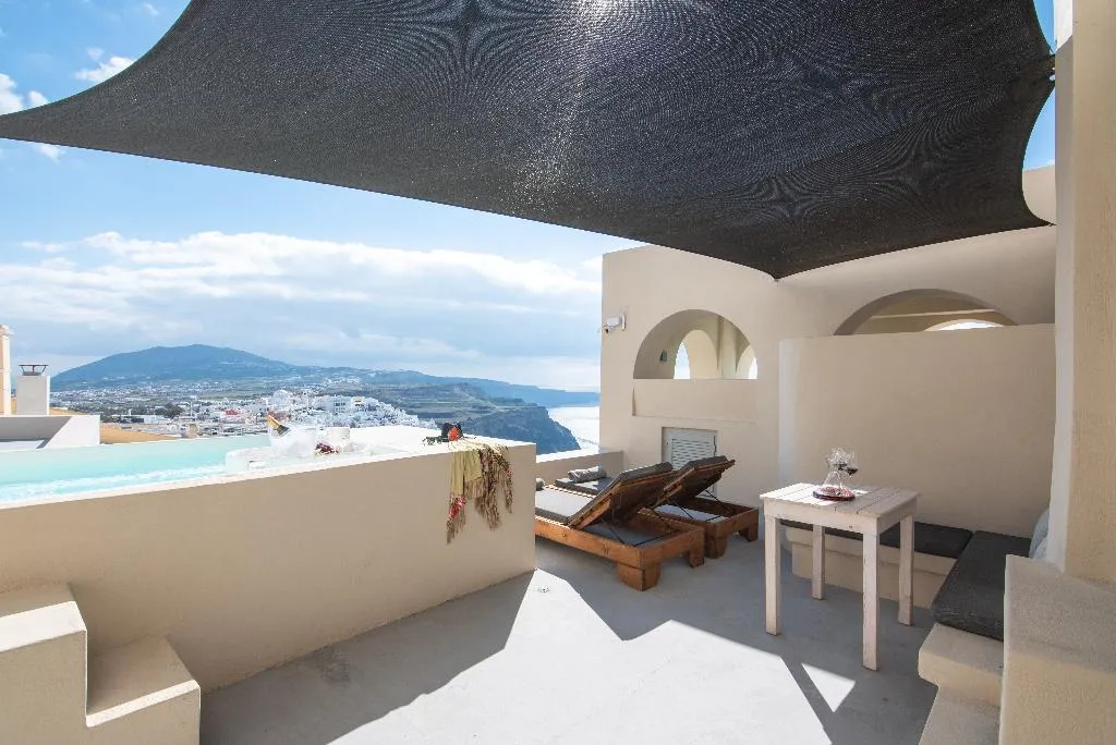 SUITE WITH VIEWS Room, Caldera Cliff Illusion Suites, Santorini