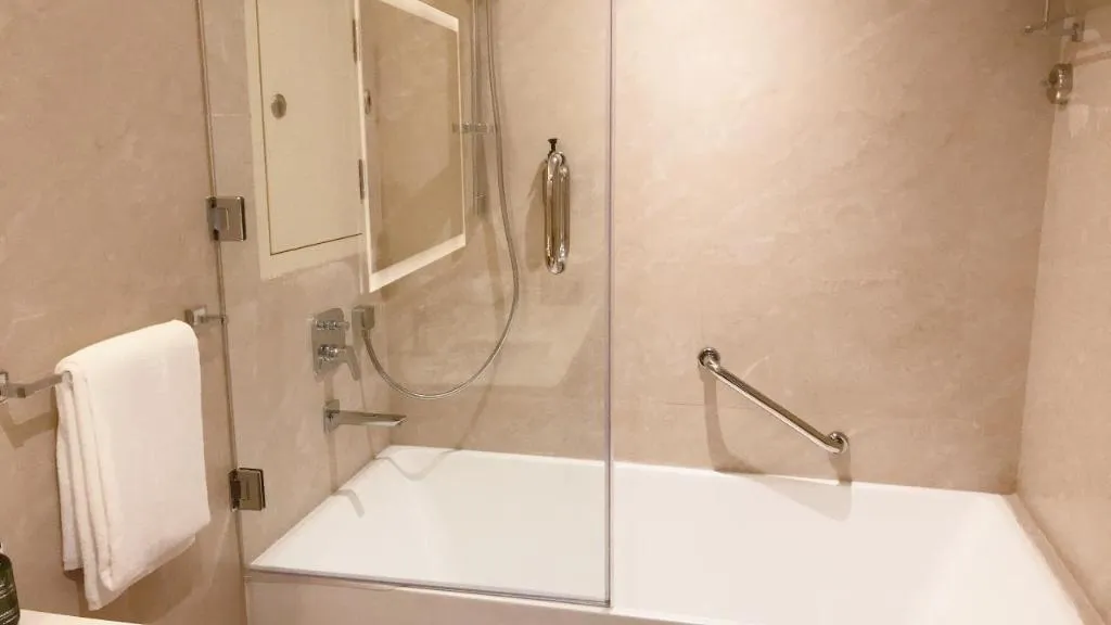 Room, HE Hotel Apartments, Dubai