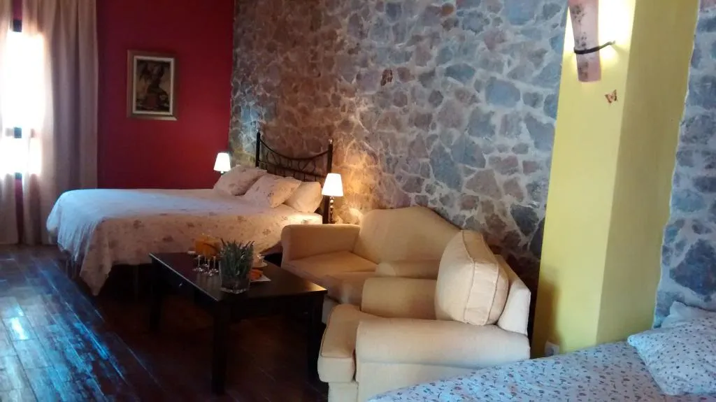 QUADRUPLE THREE BEDROOMS ONE BATHROOM Room, Hotel La Era de Aracena - Adults Only, Seville