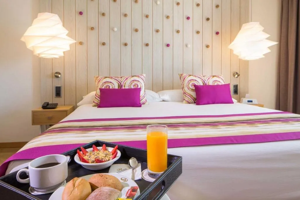 SUITE SEA VIEW Room, Grand Palladium White Island Resort & Spa, Ibiza