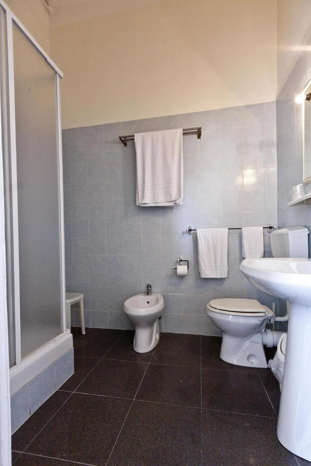 Room, Medinaples, Naples